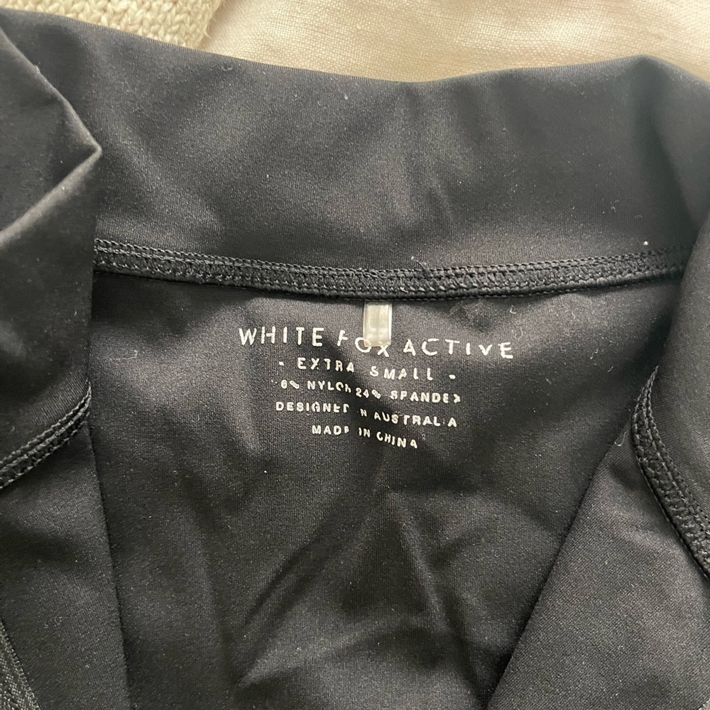 White Fox Active Cropped Long Sleeve Top - Picture 2 of 3